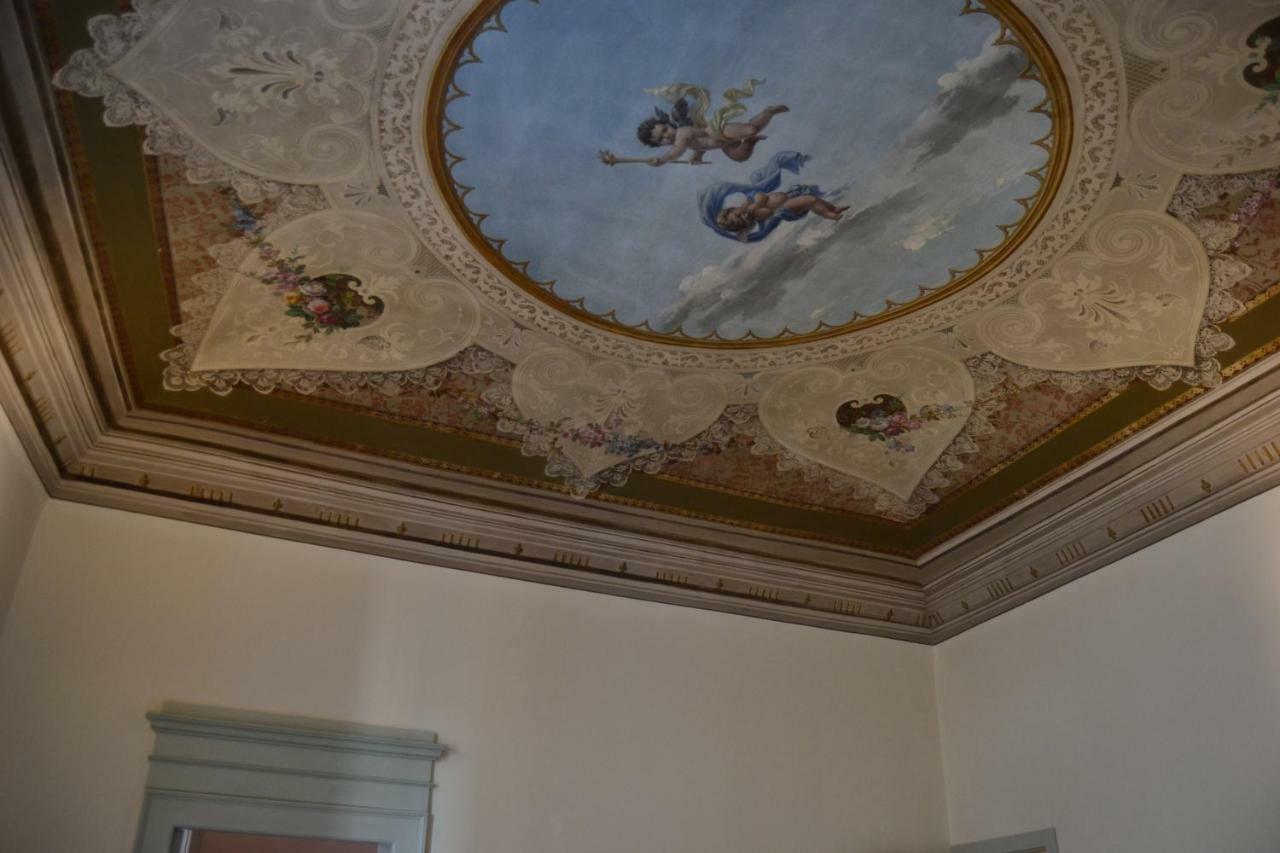 Palazzo Roberti Hotell Monte San Giusto Eksteriør bilde